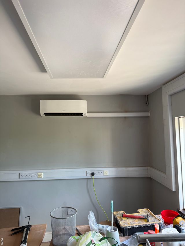 Office air conditioning installation photo 10