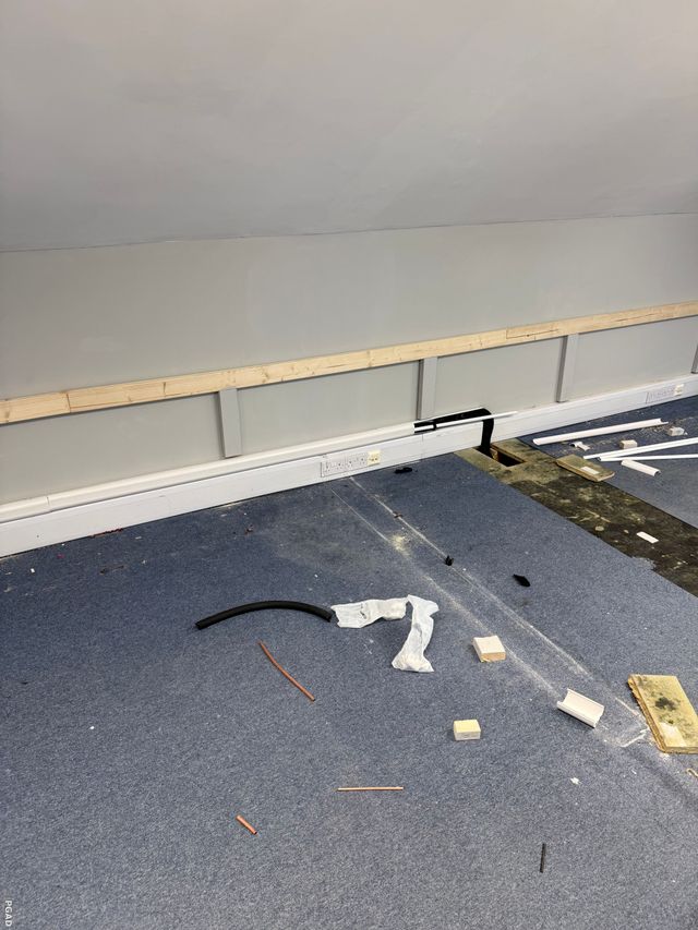 Office air conditioning installation photo 8